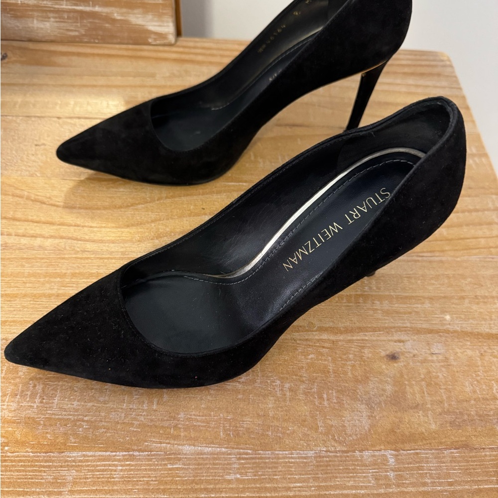 Stuart Weitzman Classic Black Heels - Picture 2 of 11